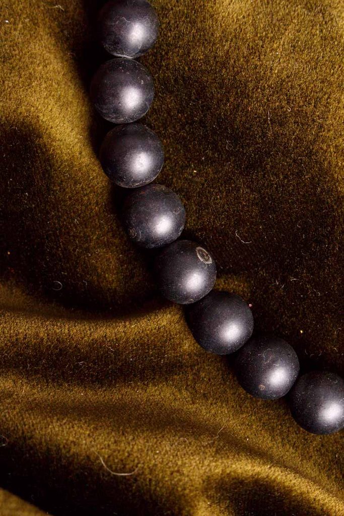 Perlenkette mattschwarz