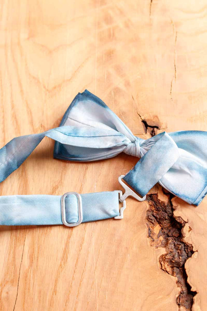 Seiden Fliege türkis Batik