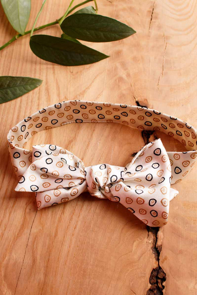 Vintage Fliege creme Satin