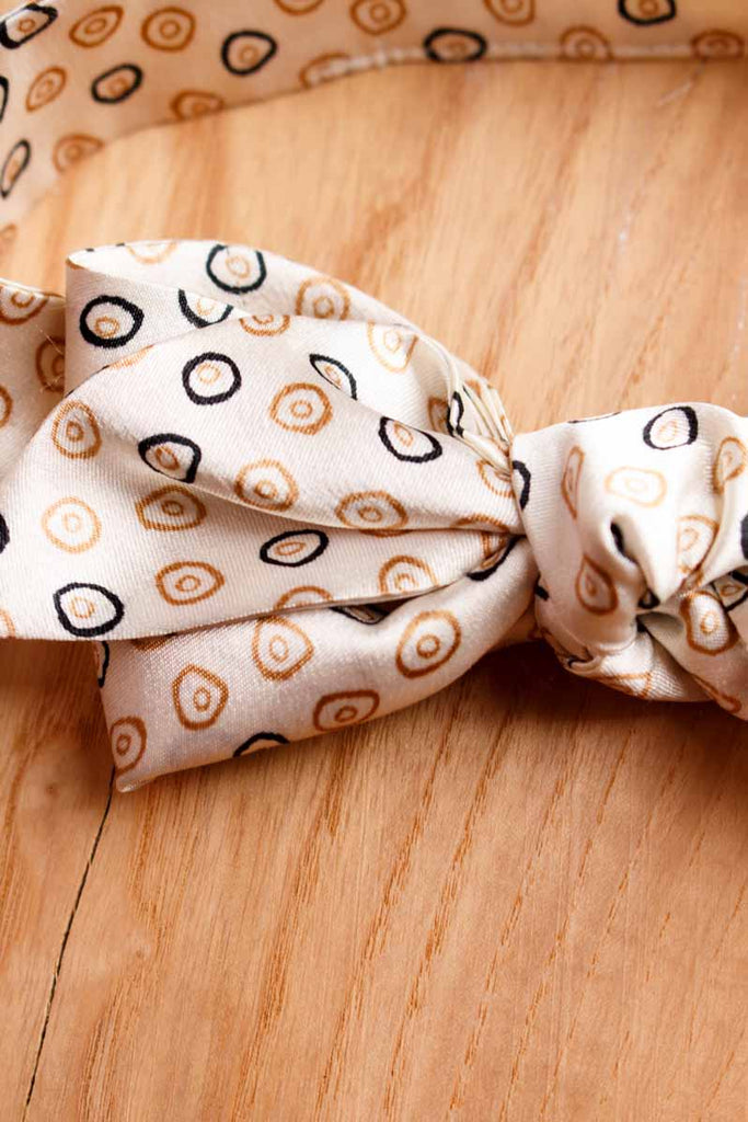 Vintage Fliege creme Satin