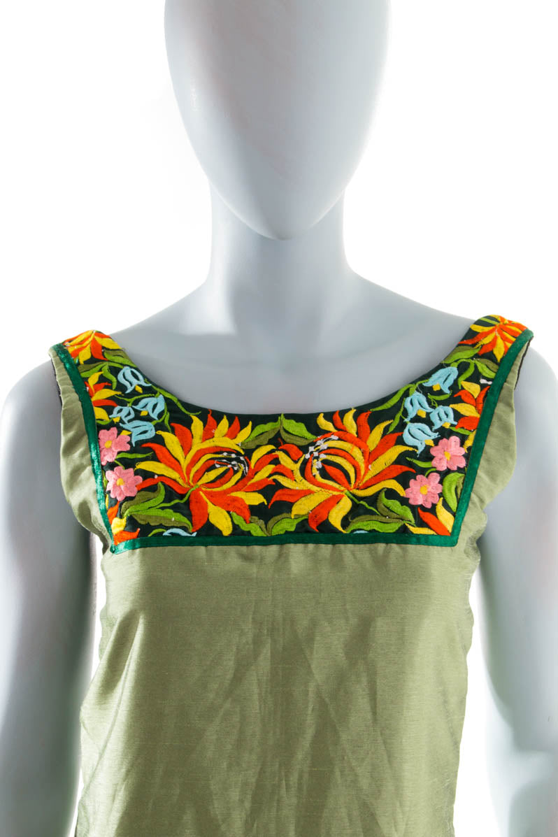 Vintage Boho Kleid grün bestickt