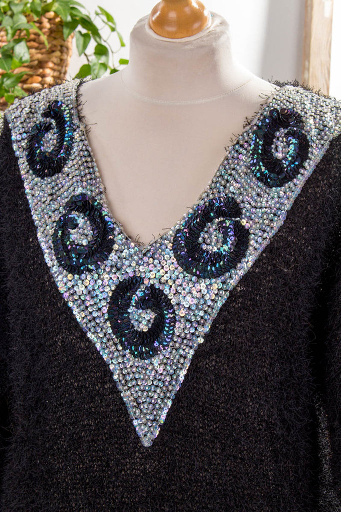 Fransenpulli mit Pailletten 80er 90er Dandy Frau L 44-46 M 40-42 schwarz Sekretärin silber Special vintageberlin.de