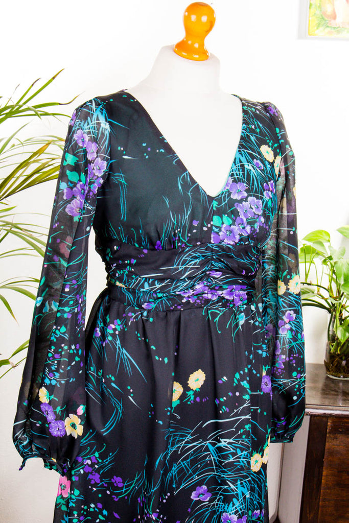 Hippie Flower Power Kleid 70er Abendmode Boho bunt Frau Hippie M 40-42 real-boho S 36-38 Schlager schwarz Special vintageberlin.de