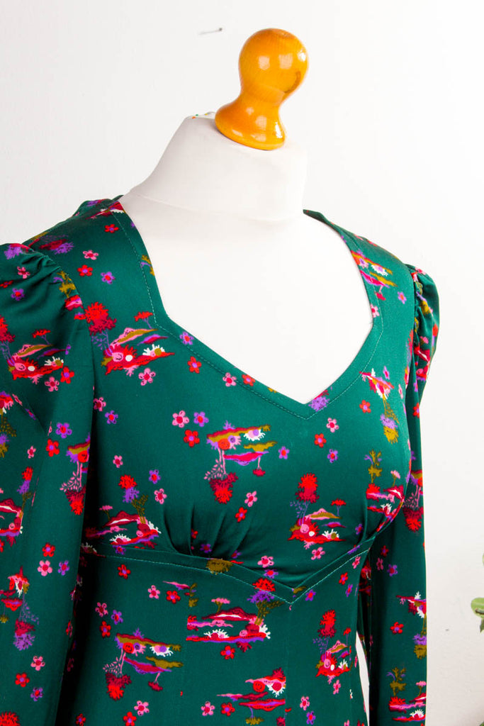 Minikleid grün Muster 60er 70er Boho bunt Disco Frau grün real-disco Rockabilly S 36-38 Schlager Special vintageberlin.de