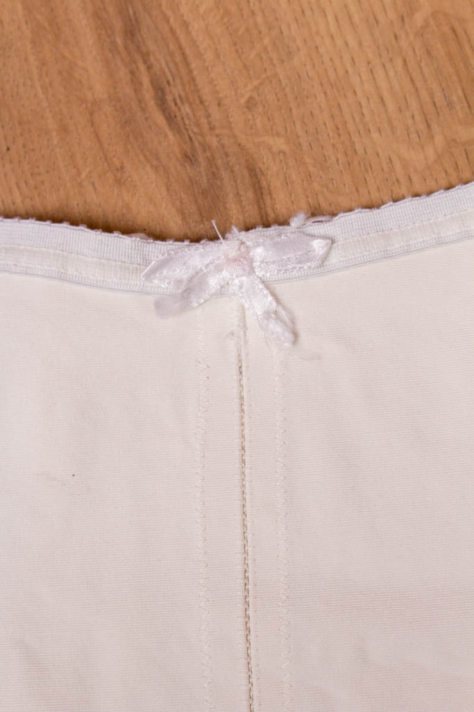 Sexy Vintage Miederhose 60er 70er Frau Rockabilly S 36-38 Sekretärin weiß vintageberlin.de