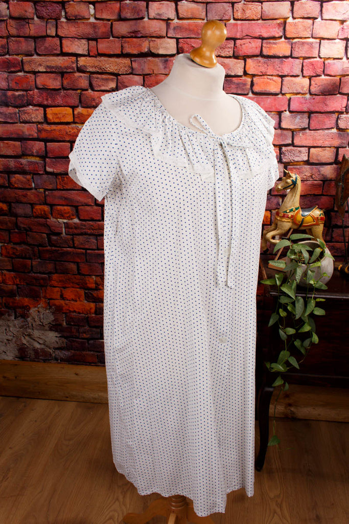 Vintage Nachtkleid weiß blau Punkte Default Title 60er blau Boho Frau L 44-46 Rockabilly Special weiß vintageberlin.de