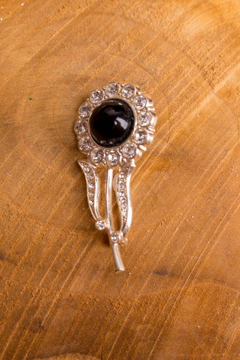 Brosche silber schwarz Strass