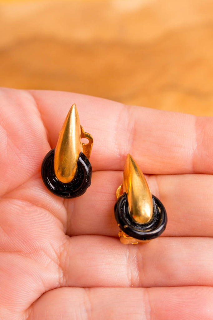 80er Jahre Ohrclips schwarz gold 80er 90er Abendmode Accessoires Disco gold Gothic Ohrschmuck real-80er Schmuck schwarz Sekretärin Special vintageberlin.de