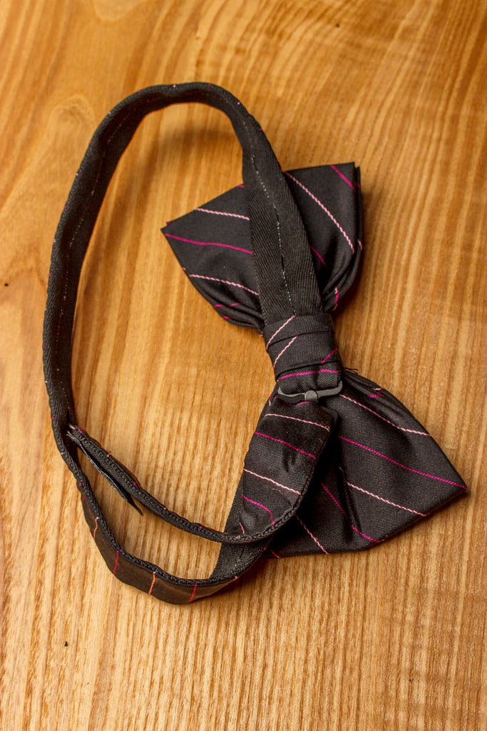 Vintage Fliege 100% Seide 80er Accessoires Krawatte pink real-80er real_80er schwarz vintageberlin.de