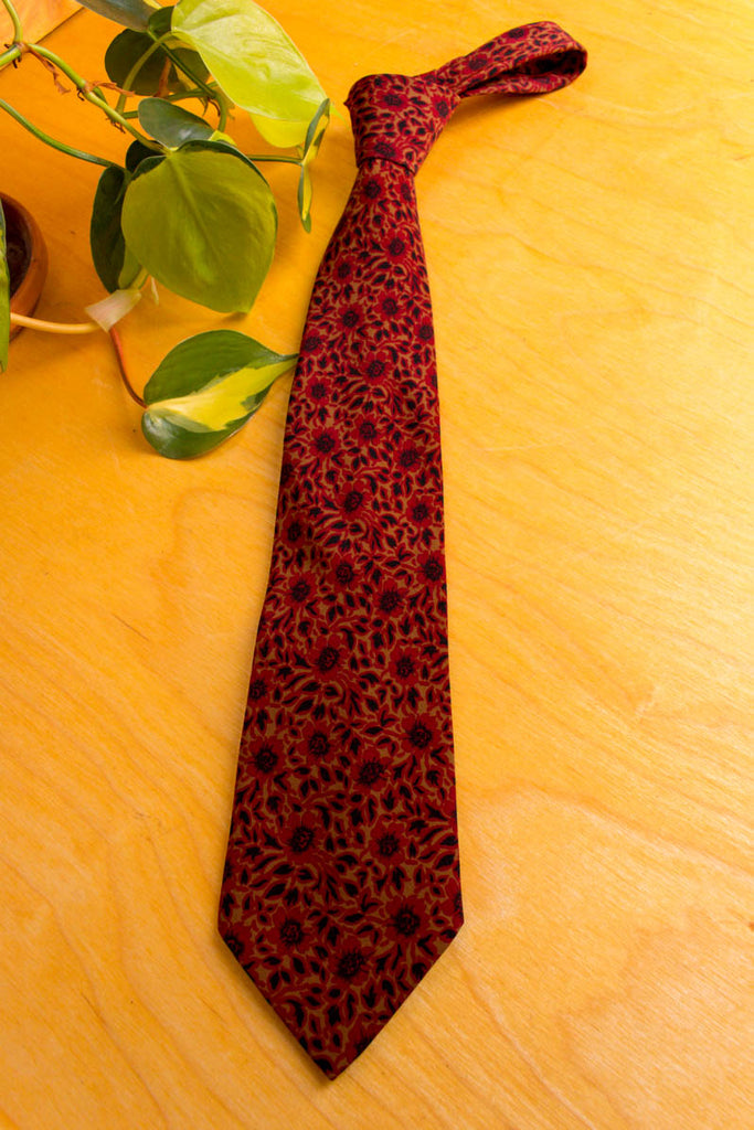 80s Krawatte Seide rot Blumen Default Title 80er Accessoires bunt Dandy Disco Krawatte Rockabilly rot Schlager vintageberlin.de