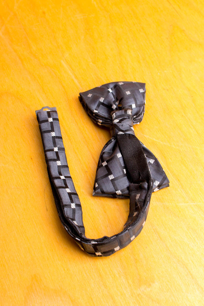 Vintage Fliege grau Muster 90er Abendmode Accessoires Boho Dandy grau Krawatte schwarz Unisize vintageberlin.de