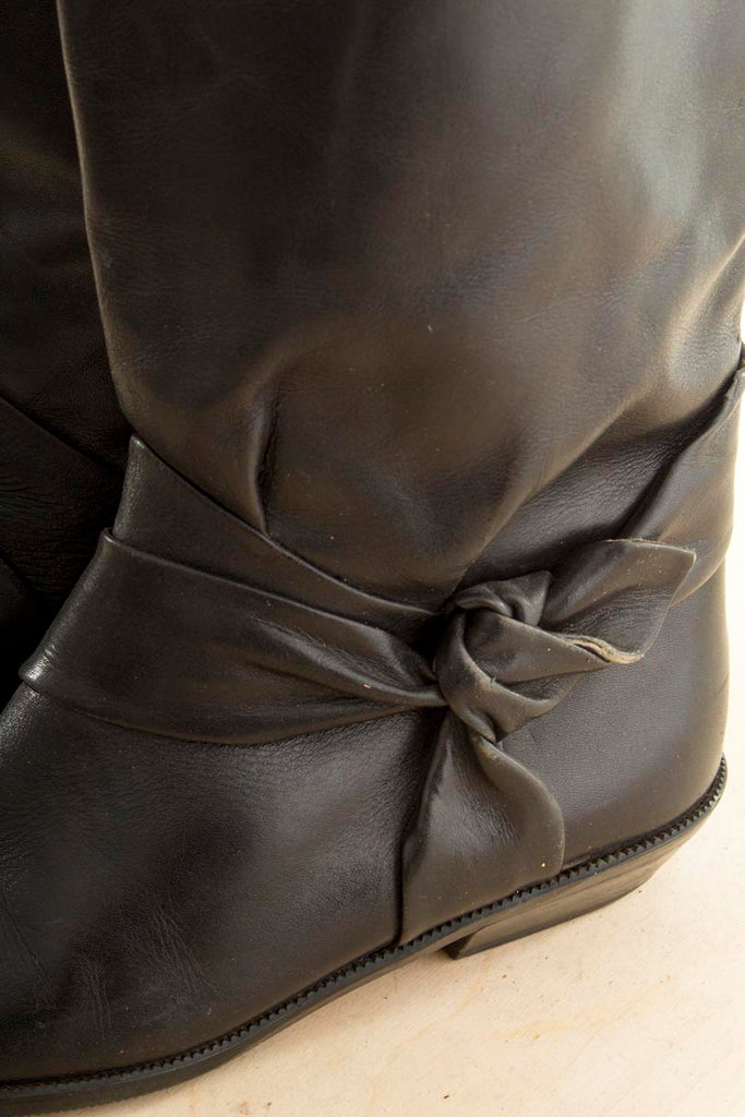 Vintage Leder Stiefel schwarz Knoten 35 80er Boho Disco Frau Rockabilly Sale Schuhe schwarz Sekretärin vintageberlin.de