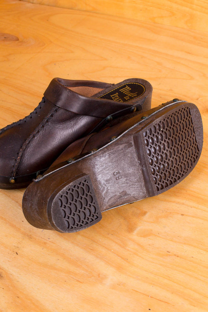 Vintage Clogs braun Nieten Leder 36 37 38 60er 70er Boho braun Disco Frau Hippie Rockabilly Schlager Schuhe schwarz Special vintageberlin.de