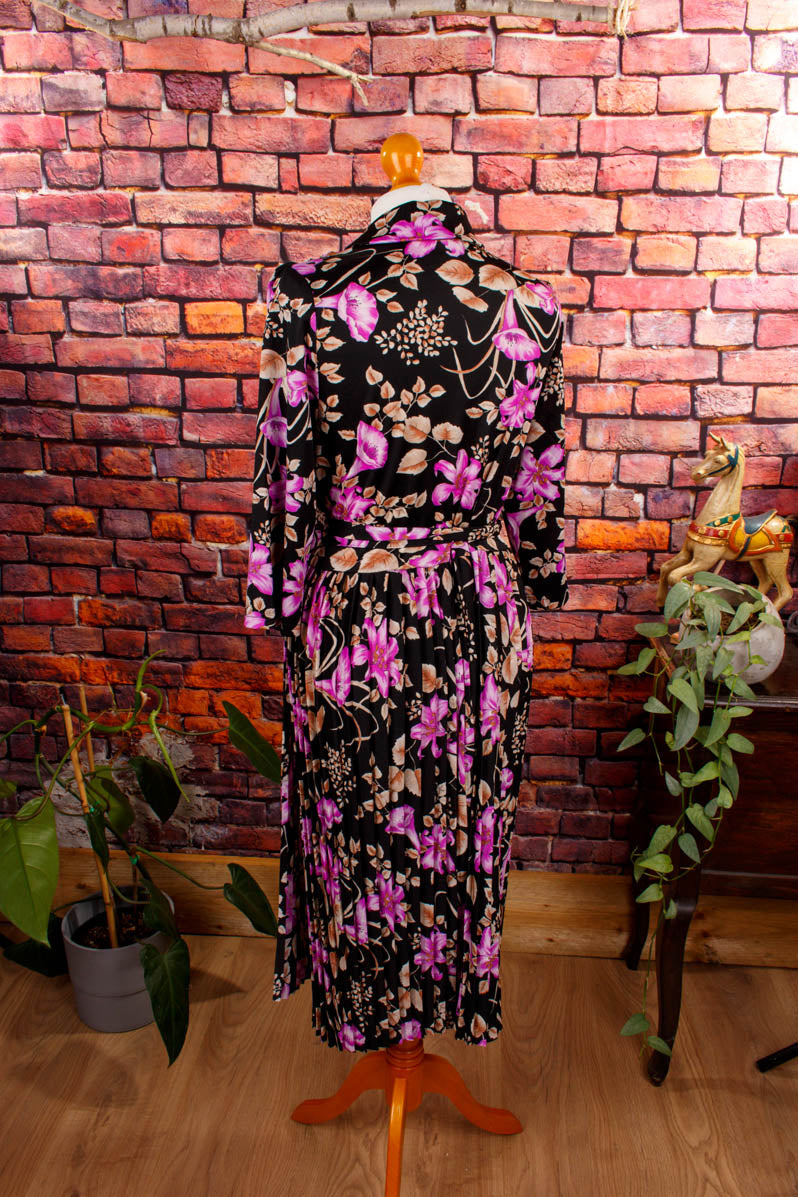 70s Wickelkleid schwarz lila