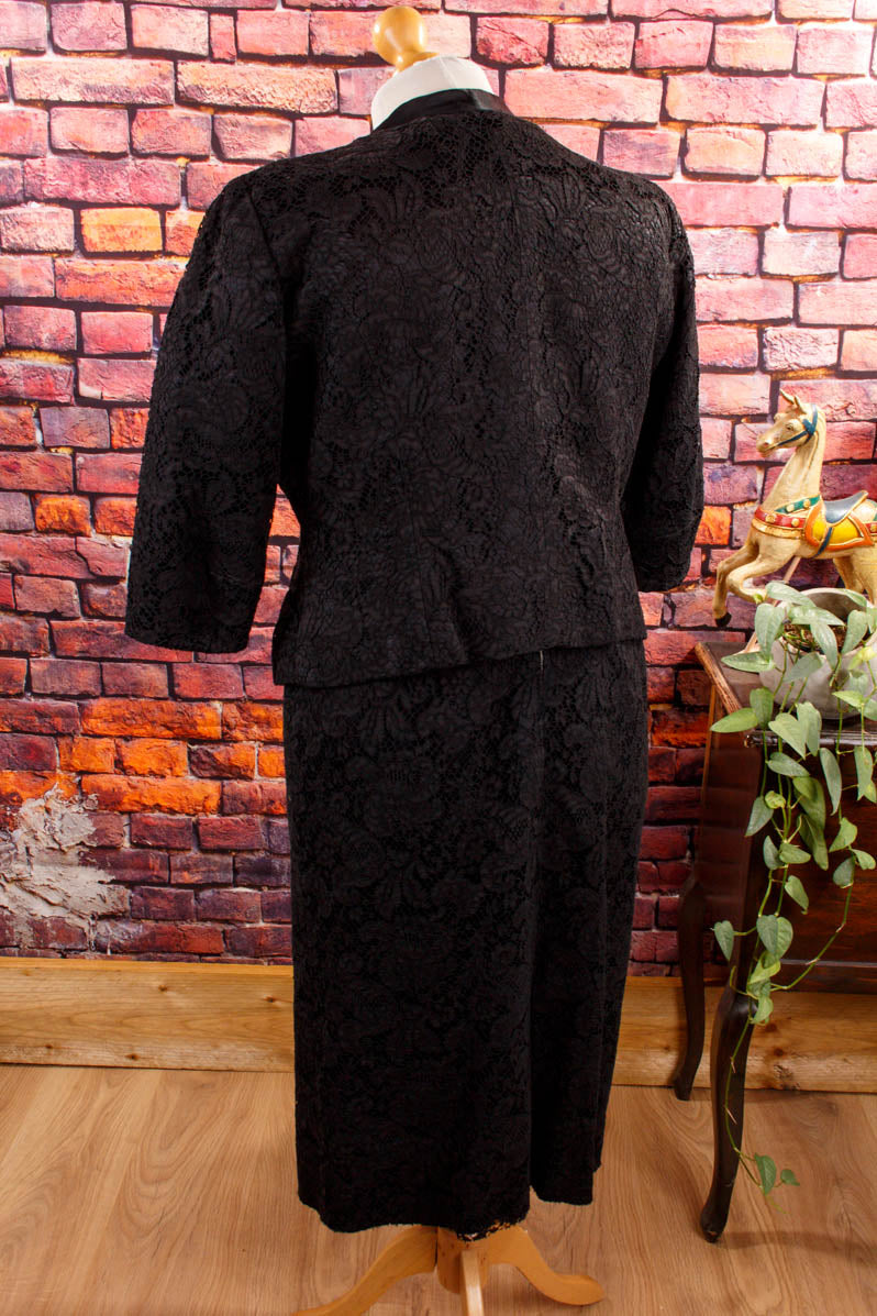 Spitze Abendkleid schwarz + Jacke