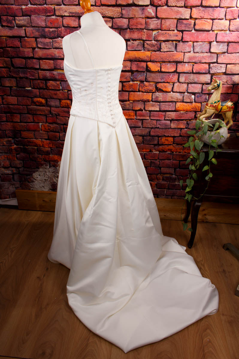 elegantes Brautkleid ivory