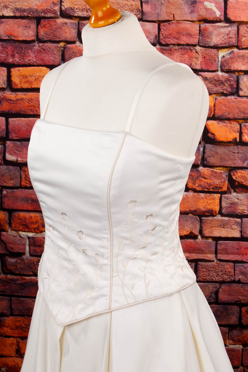elegantes Brautkleid ivory
