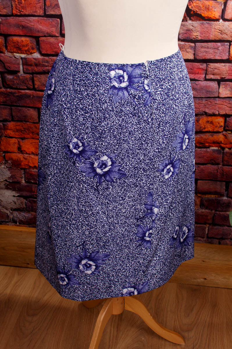 Bleistiftrock blau weiß Blumen