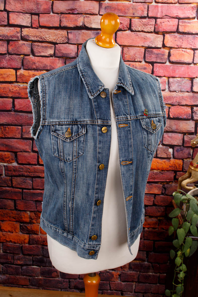 upcycled Denim Weste Klaviatur