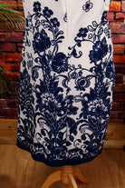 Schlagerkleid blau weiß Blumenmuster