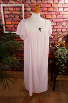 Nachtkleid rosa Punkte