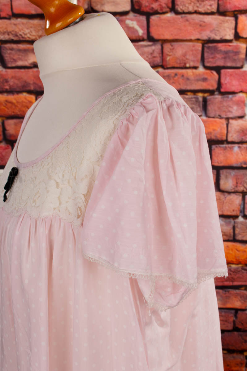 Nachtkleid rosa Punkte