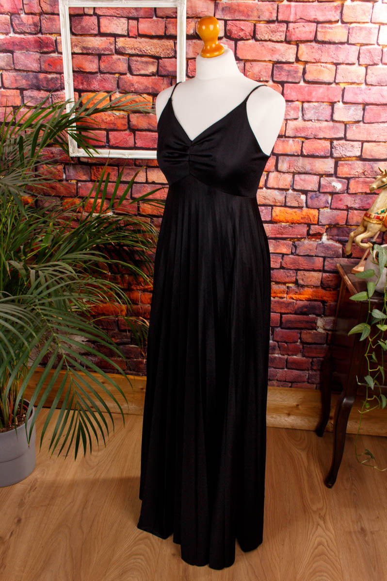 70er Abendkleid schwarz Plissee