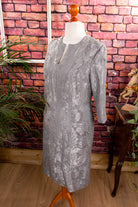 elegantes Brokat Kostüm silber