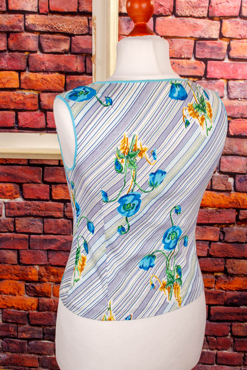 70s Top ärmellos türkis Blumen