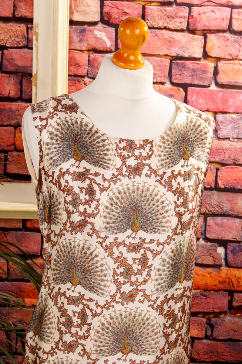 60s Shiftkleid Satin Pfauenmuster