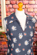 70er Schlagerkleid grau Blumen 60er 70er Boho Disco Frau grau M 40-42 real-boho real-rockabilly Schlager Special vintageberlin.de