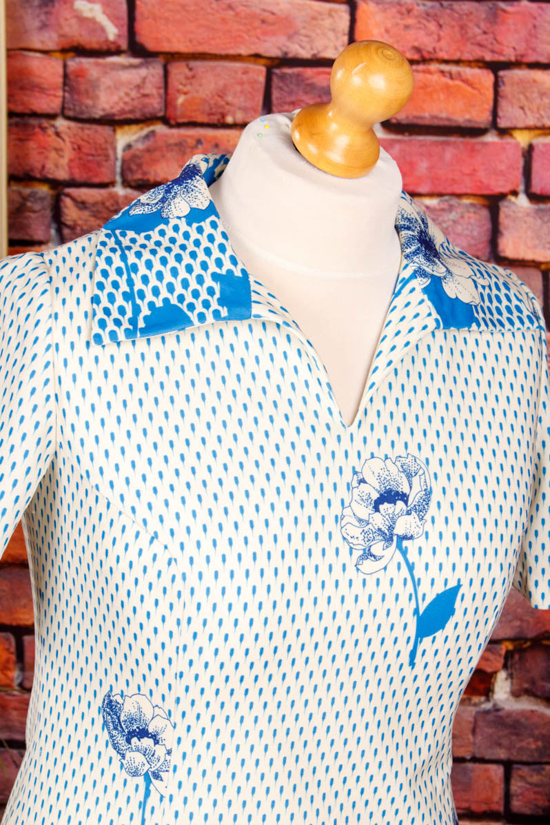 70s Schlagerkleid blau Blumen