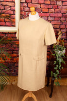 60s Etuikleid beige