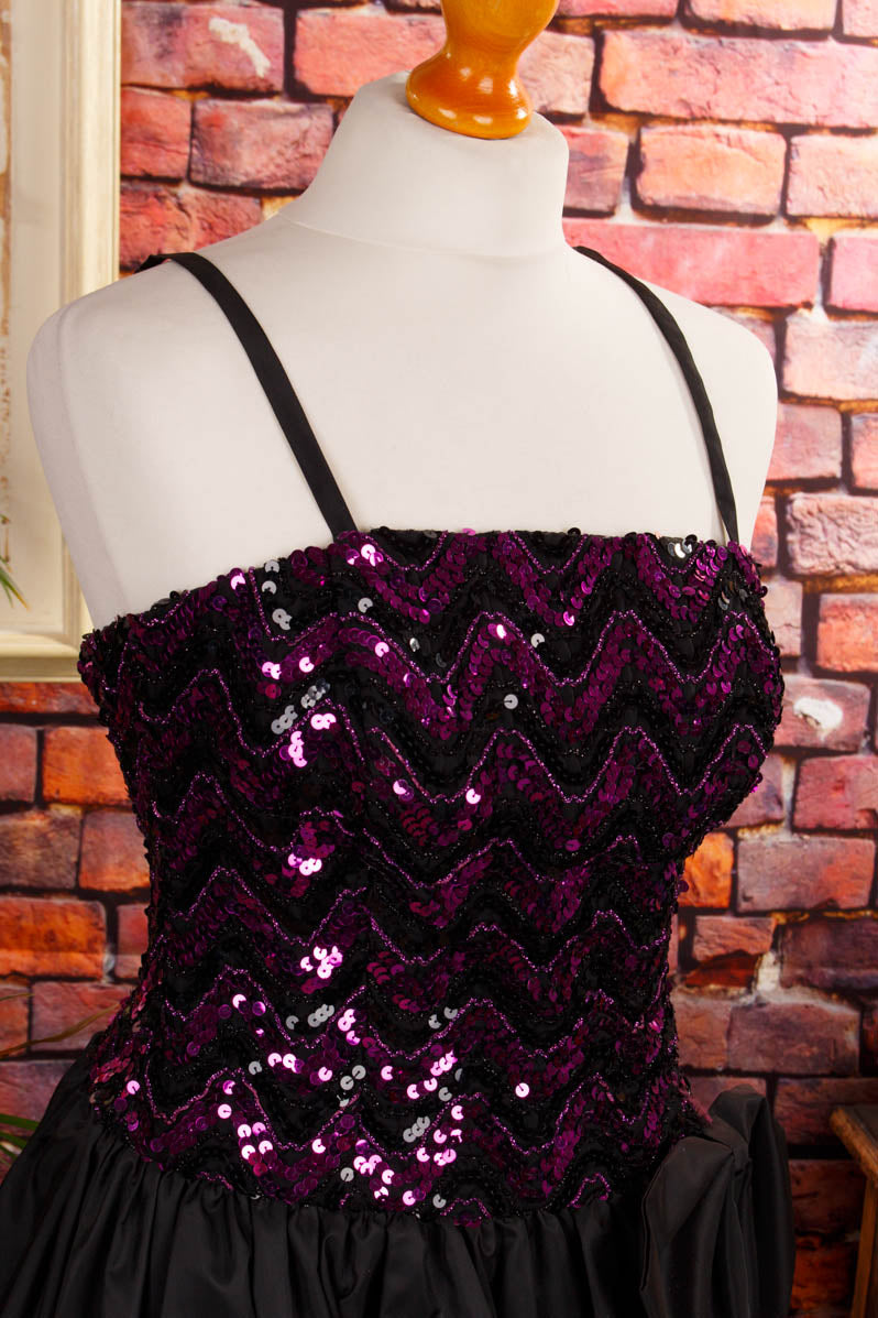 Partykleid schwarz lila Pailletten