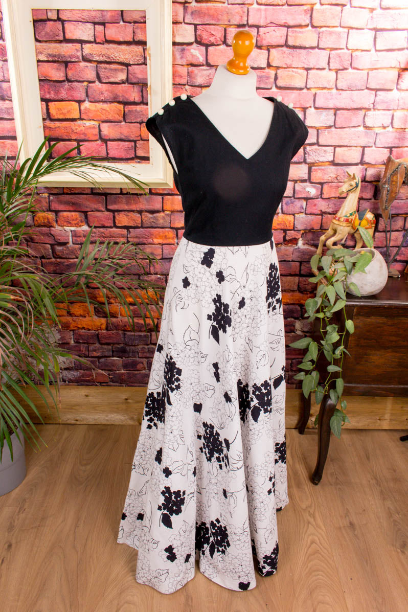 70s Maxikleid schwarz-weiß