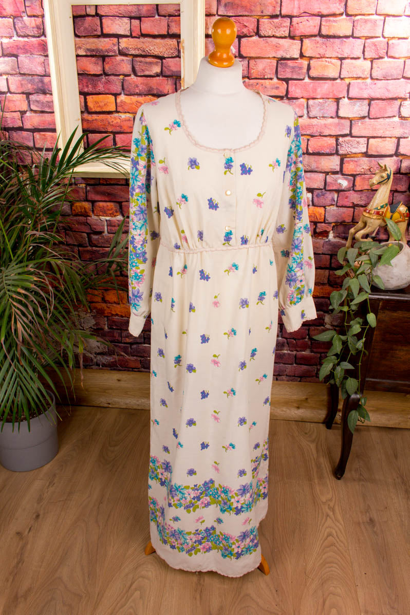 70s Nachtkleid Hauskleid Blumen