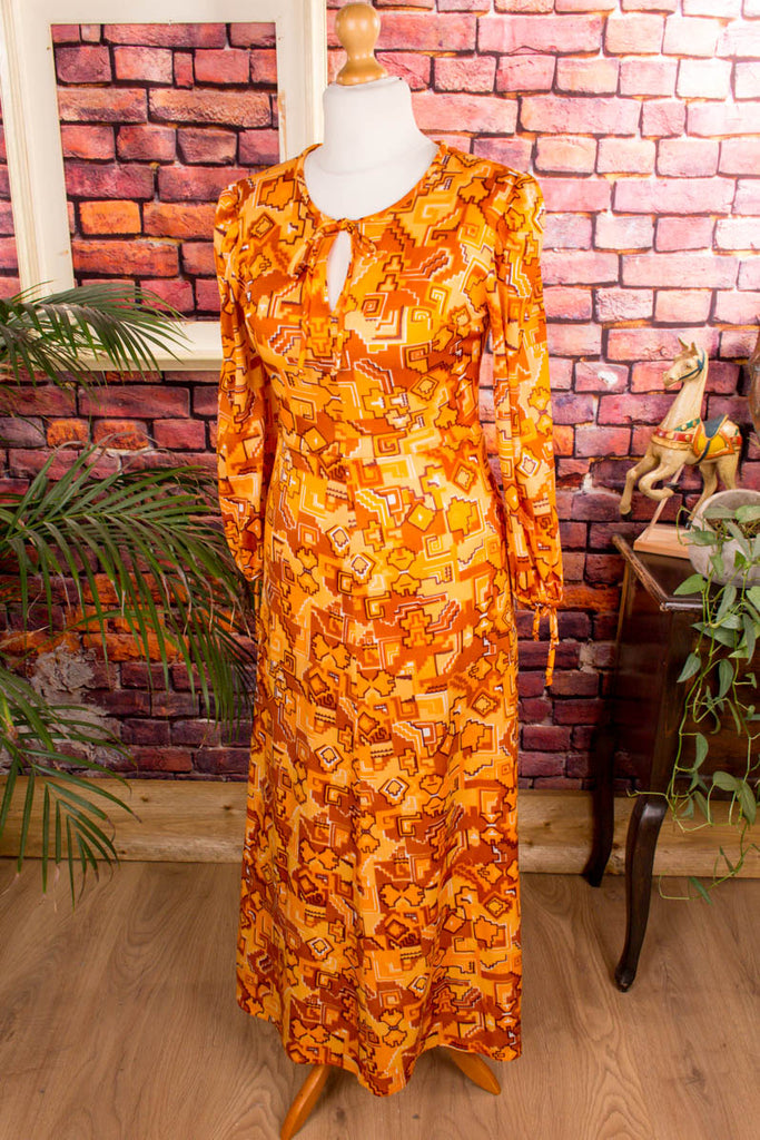 70er Jahre Maxikleid orange Default Title 60er 70er Abendmode Boho Disco Frau Hippie orange real-boho real-disco S 36-38 Schlager Special vintageberlin.de