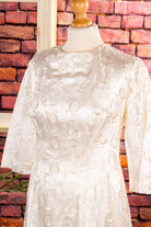 Satin Brautkleid mit Schleppe