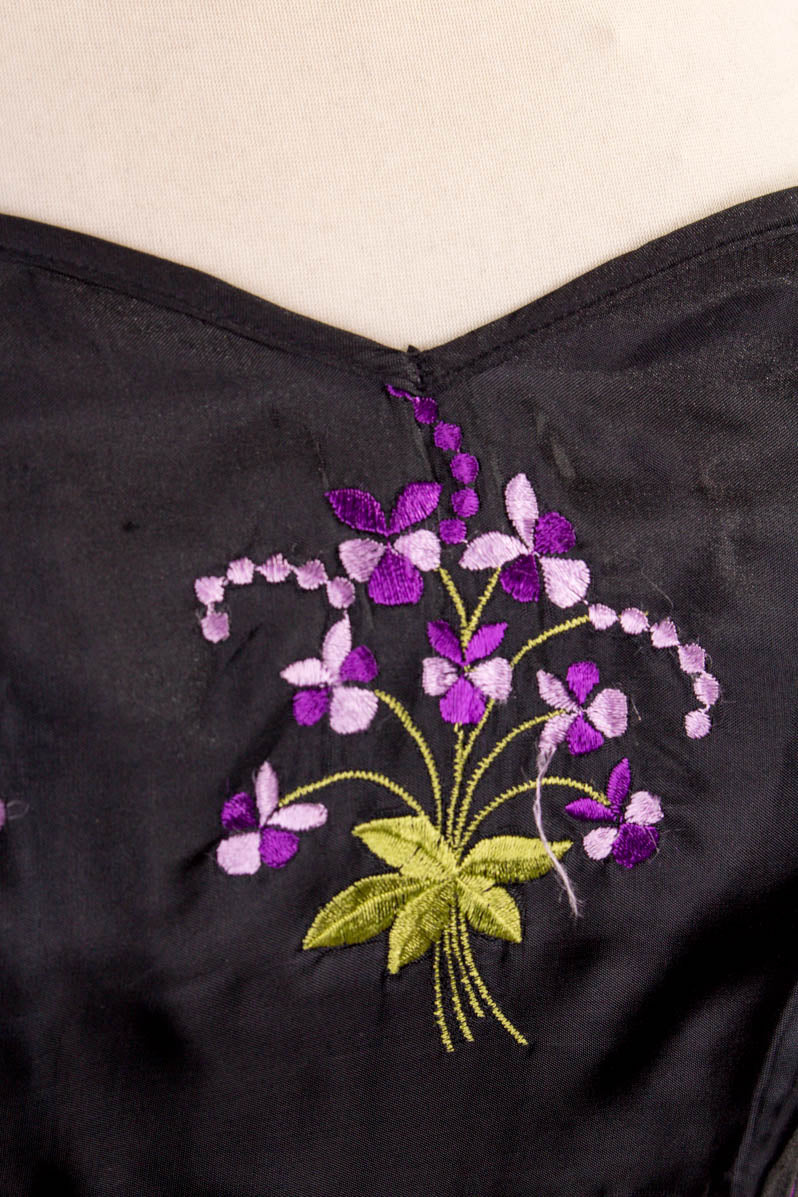 Cocktailkleid schwarz Veilchen