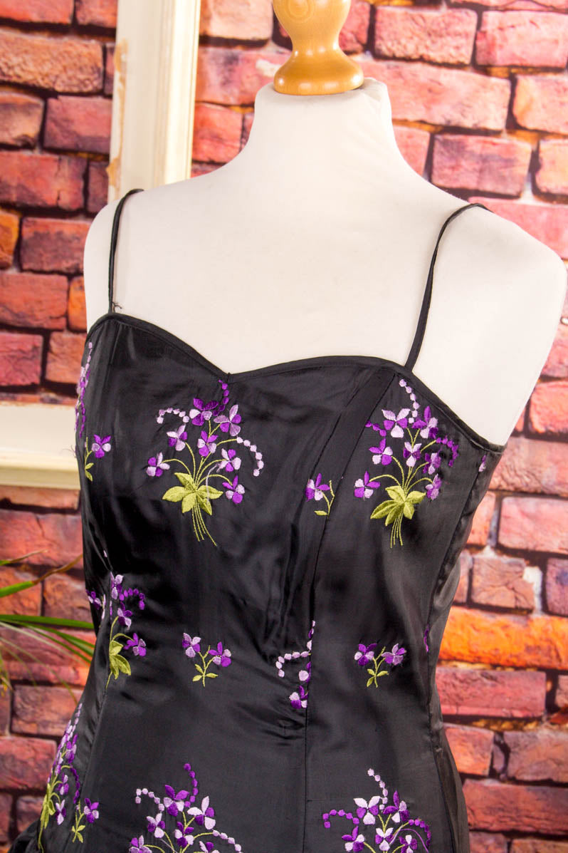 Cocktailkleid schwarz Veilchen