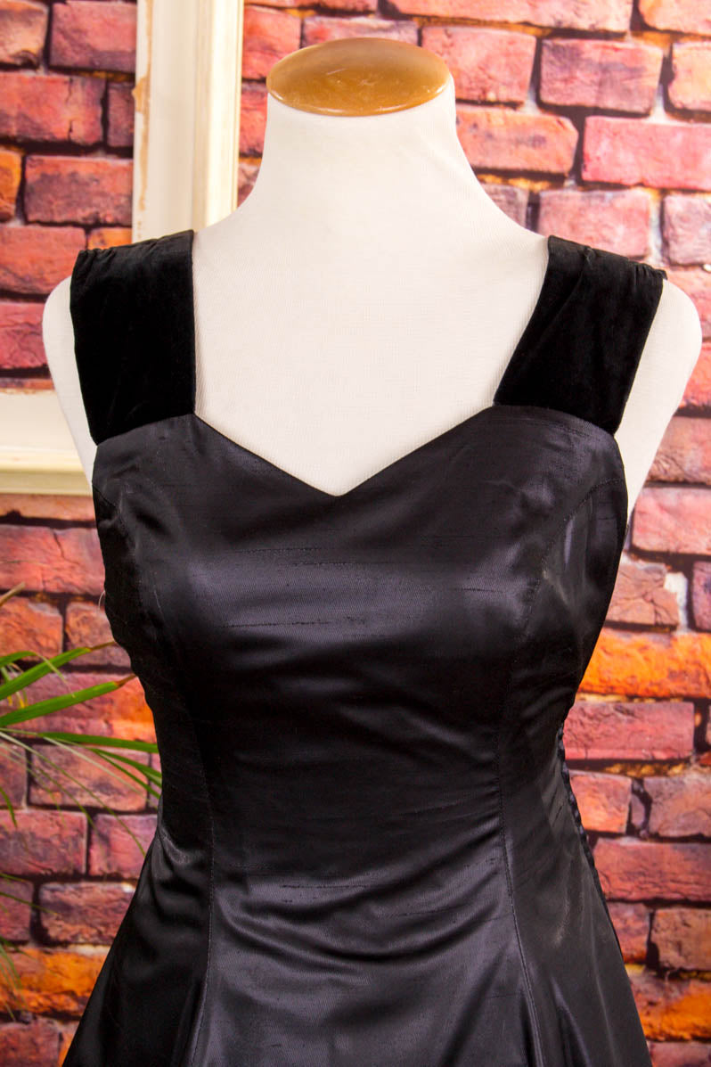 Tanzkleid schwarz Schimmer