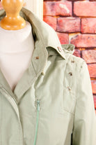 70s Trenchcoat Mantel zart grün Nieten