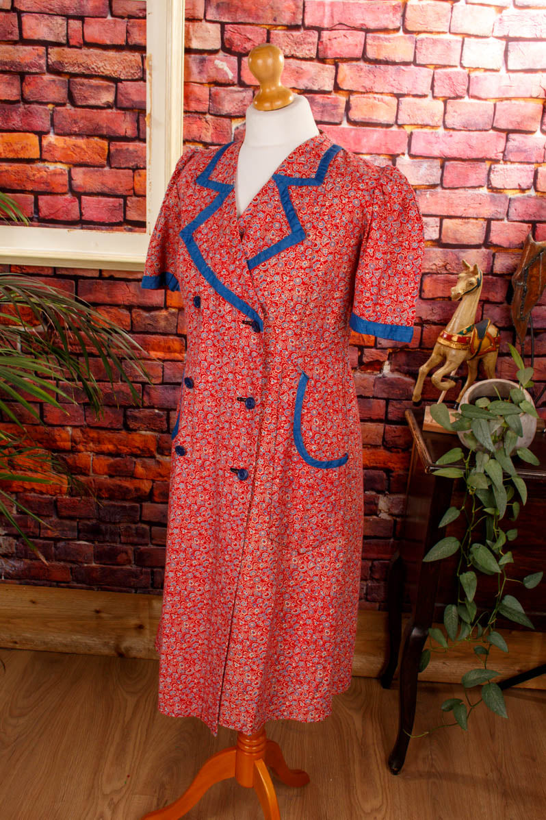 40s Schürzenkleid rot Muster