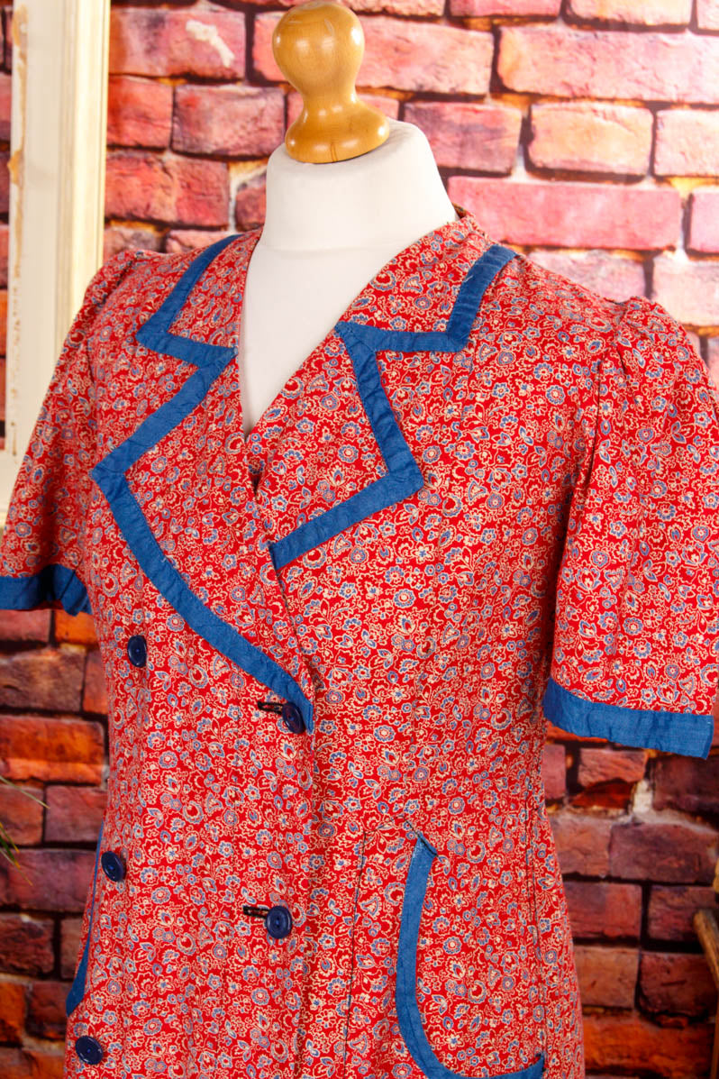 40s Schürzenkleid rot Muster