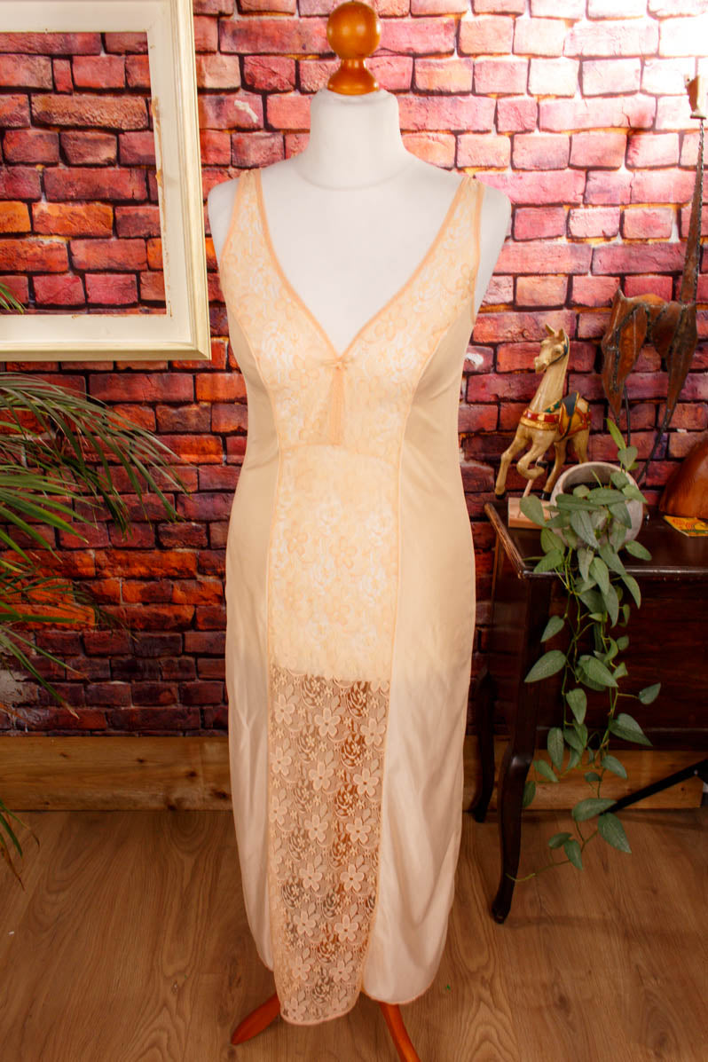 VEB Unterkleid apricot lang