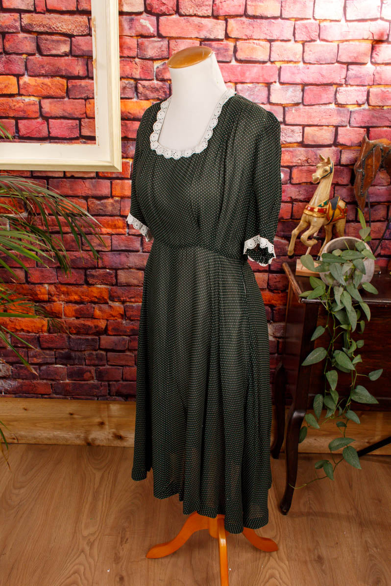 50s Chiffonkleid grün Punkte