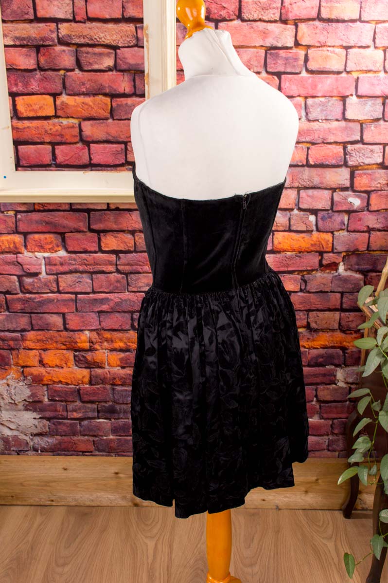 Sexy Minikleid schwarz Samt