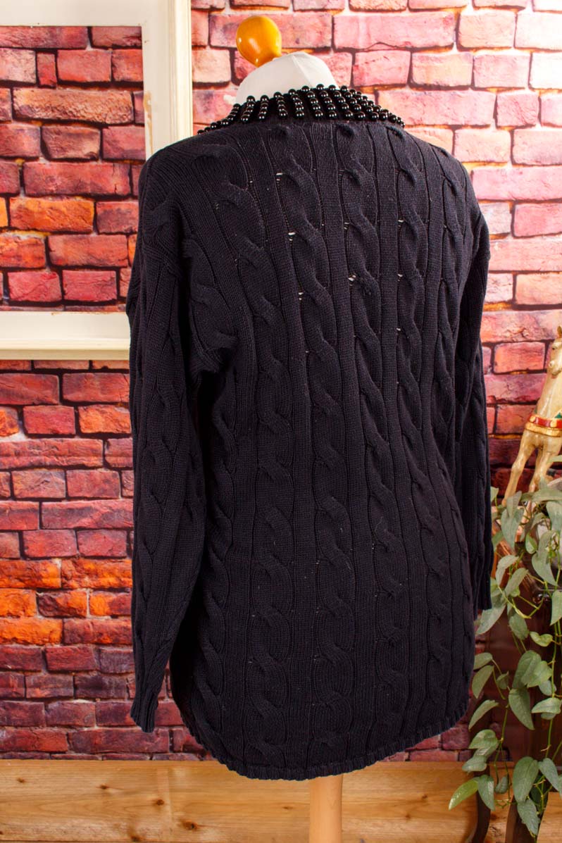 Strickpulli schwarz Perlen