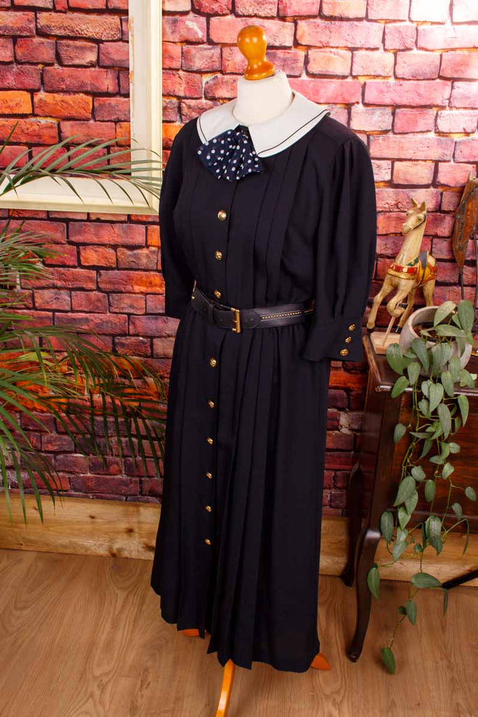 maritimes 80s Kleid schwarz Bubikragen