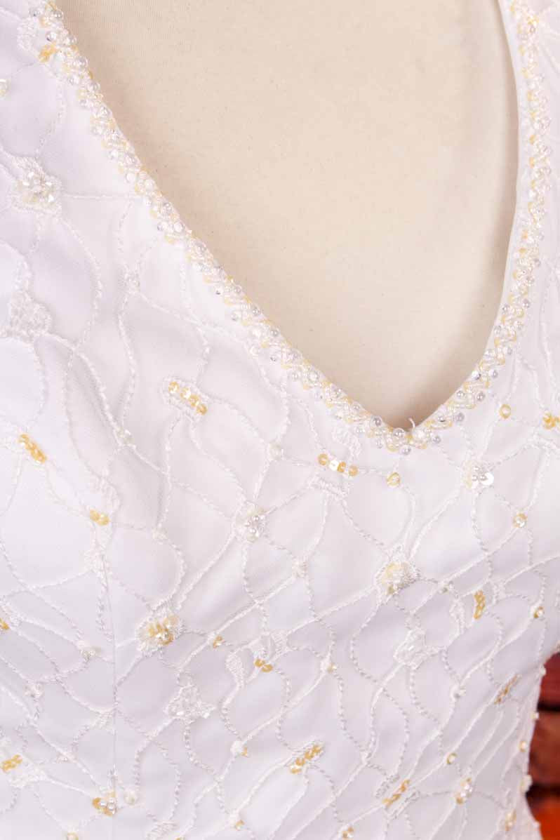 Neckholder Brautkleid weiß
